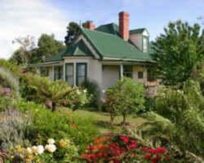 фото отеля Annes Old Rectory Bed & Breakfast Dover (Australia)