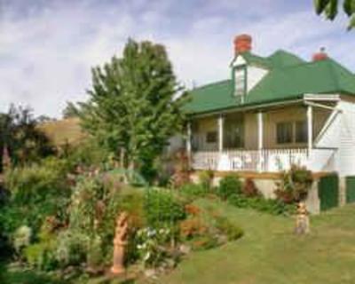 фото отеля Annes Old Rectory Bed & Breakfast Dover (Australia)