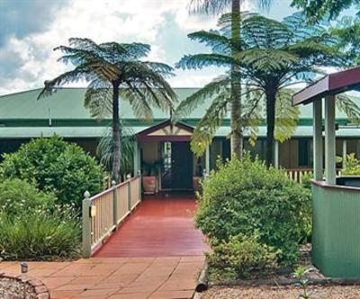 фото отеля Avocado Grove B&B