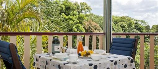 фото отеля Avocado Grove B&B