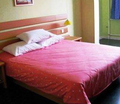 фото отеля Home Inn Linyi Binhe Avenue