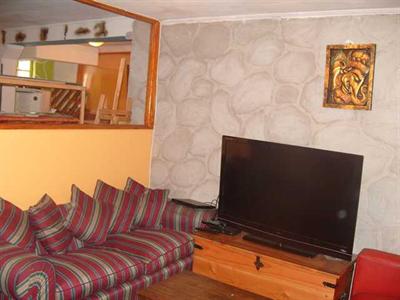 фото отеля Valpo's Hostel