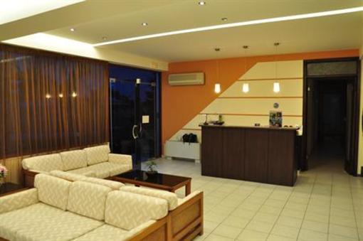 фото отеля Hotel Lux Ypati