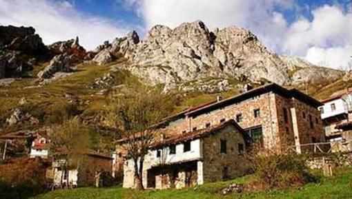 фото отеля Hosteria Del Huerna