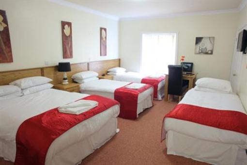 фото отеля The Atherstone Red Lion Hotel
