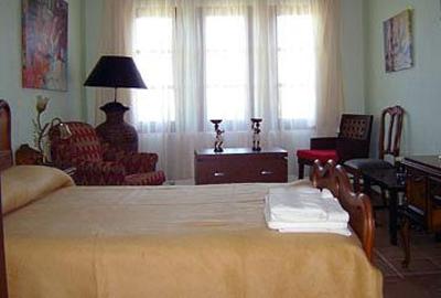 фото отеля Smaragdi Hostel
