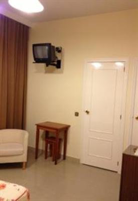 фото отеля Hostal Cervantes Valdemoro