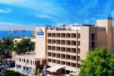 фото отеля Days Inn Hotel & Suites Aqaba