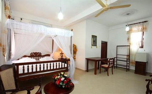 фото отеля Janasetha Luxury Apartment Galle