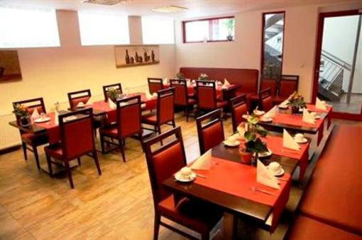фото отеля Hotel Am Charlottenplatz Esslingen am Neckar