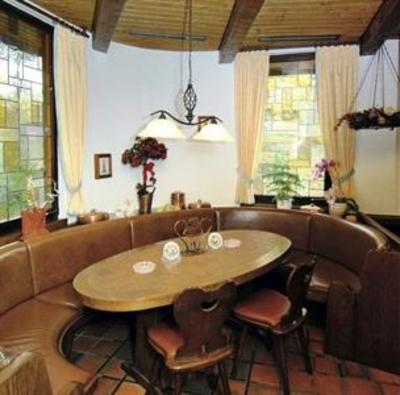 фото отеля Hotel Gasthof Konig Karl