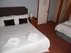 фото отеля Woodfalls Inn Redlynch