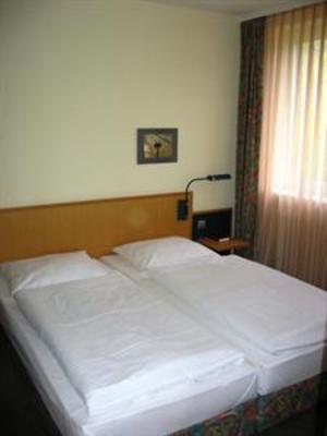 фото отеля Akzent Parkhotel Trebbin