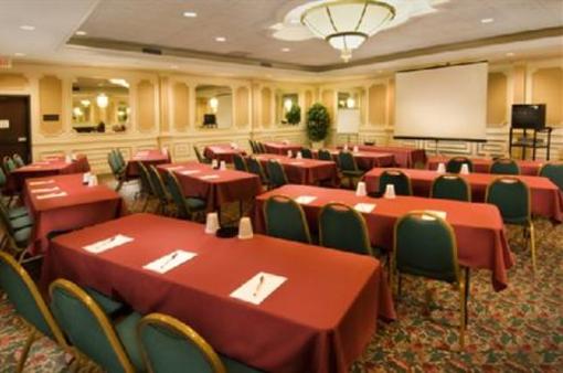 фото отеля Drury Inn & Suites Creve Coeur