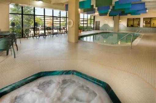 фото отеля Drury Inn & Suites Creve Coeur