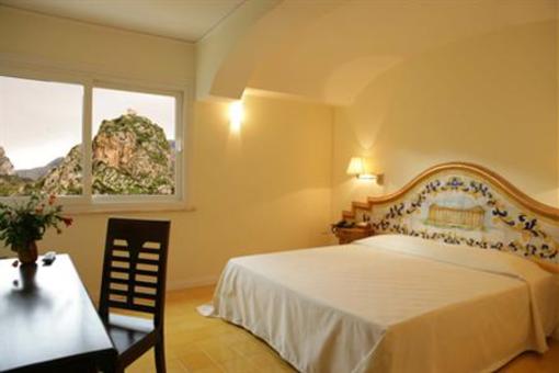 фото отеля Hotel Torre Bennistra