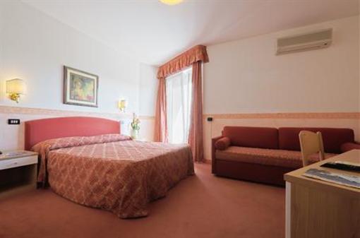 фото отеля Hotel Carlton Lignano Sabbiadoro