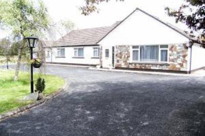фото отеля Wuthering Heights Bed & Breakfast Killarney