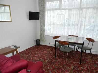 фото отеля Ludlow Court Apartments