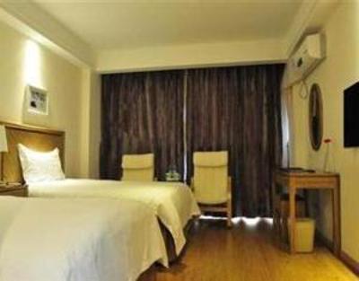 фото отеля GreenTree Inn Jiujiang Xunyang Road Apartment Hotel