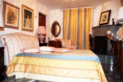 фото отеля Lucilla's World B&B