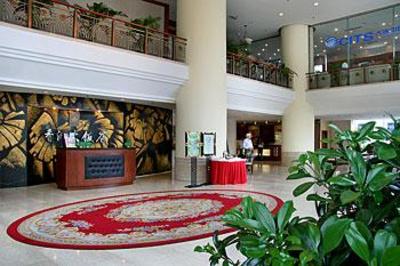 фото отеля Central Plaza Hotel Dalian
