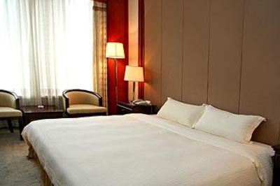 фото отеля Central Plaza Hotel Dalian