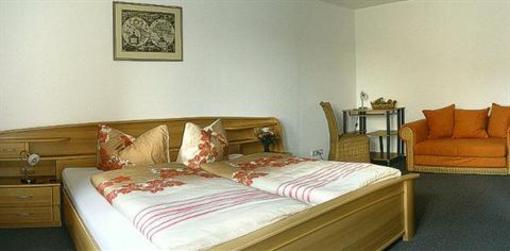 фото отеля Hotel Garni Zum Rebstock