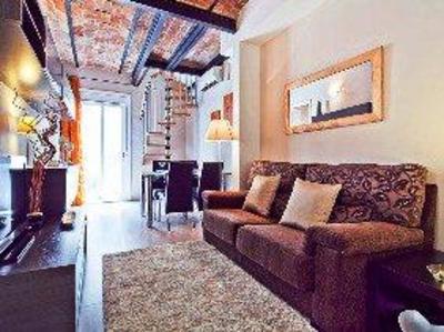фото отеля Montserrat Apartment