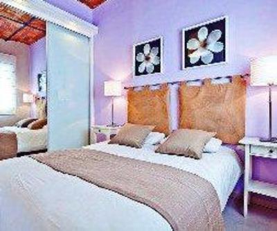 фото отеля Montserrat Apartment