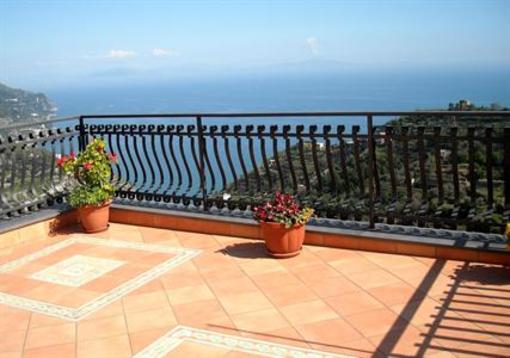фото отеля Il Rifugio del Poeta Bed and Breakfast Ravello