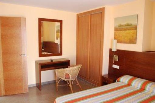фото отеля Apartamentos Dona Lucia Torremolinos