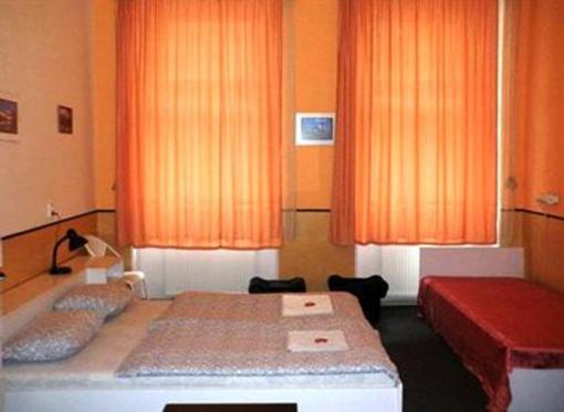 фото отеля Prague Centre Guest House