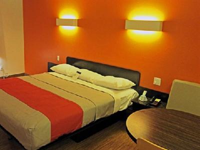 фото отеля Motel 6 Desert Express Victorville