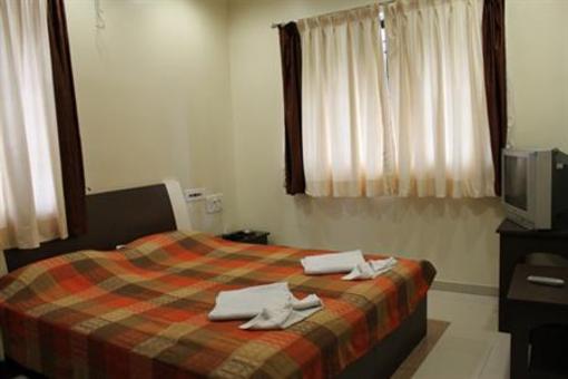 фото отеля Hotel Shreyas Pune