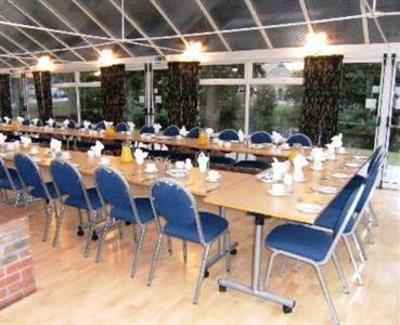 фото отеля Brinsbury Campus Hotel Pulborough