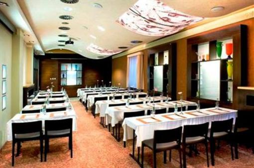 фото отеля Hotel Dubna Skala