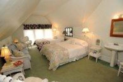 фото отеля Ludington House Bed And Breakfast