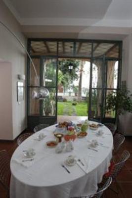 фото отеля Bed & Breakfast Villa Etelka Valverde