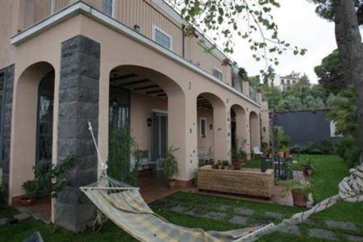 фото отеля Bed & Breakfast Villa Etelka Valverde