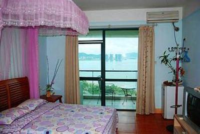 фото отеля Youth Bean Family Hotel - Sanya
