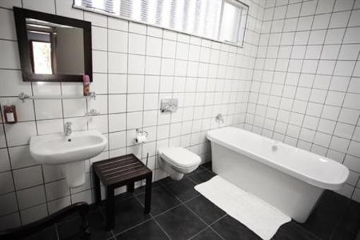 фото отеля Tamboti Lodge