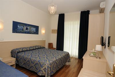 фото отеля Hotel Castiglione Lignano Sabbiadoro