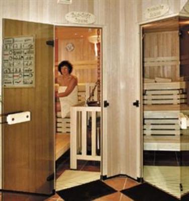 фото отеля Ringhotel Der Romantik-Hof