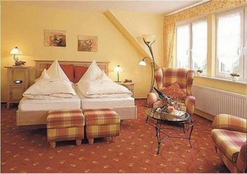 фото отеля Ringhotel Der Romantik-Hof
