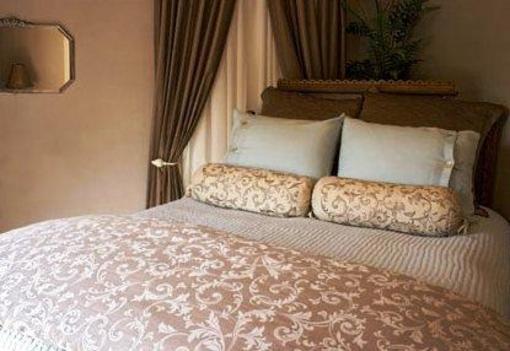 фото отеля The Winchester Inn