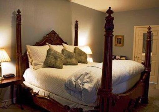 фото отеля The Winchester Inn