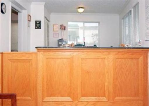 фото отеля Econo Lodge Newport