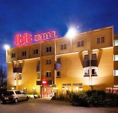 фото отеля Hotel Ibis Lyon Bron Eurexpo