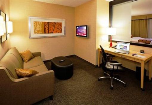 фото отеля SpringHill Suites Minneapolis-St. Paul Airport